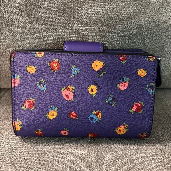 New Coach Medium Corner Zip Wallet With Mini Vintage Rose Print - Picture 4 of 8